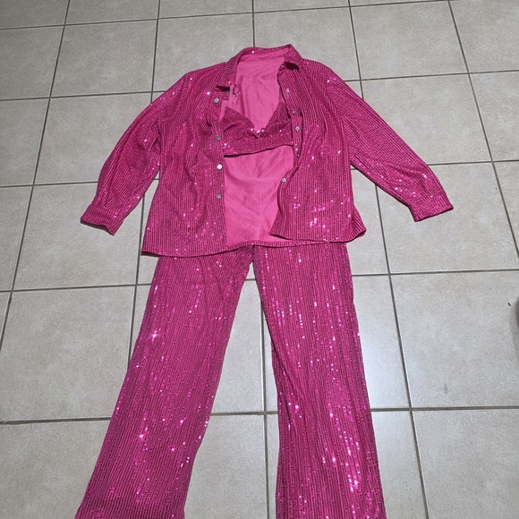 Sequin Wide-Leg Pants Set in Hot Pink - Women - Picture 6 of 6